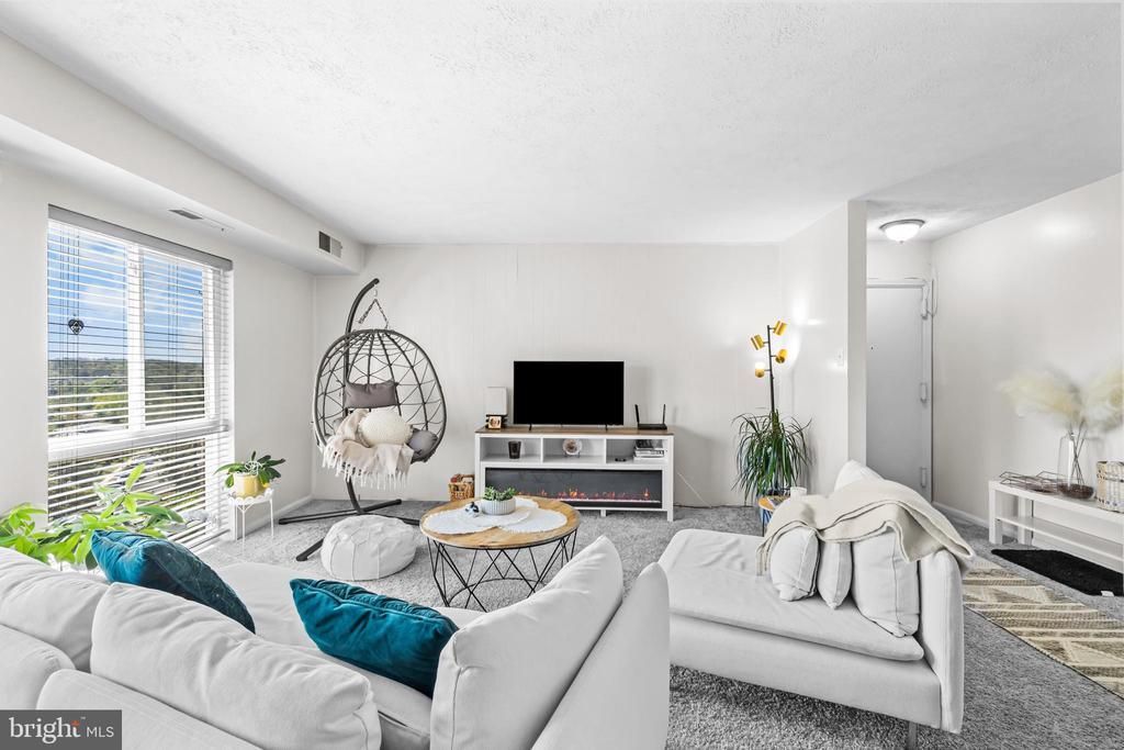 6145 Edsall Road, Unit M, Alexandria, VA 22304 Main Photo