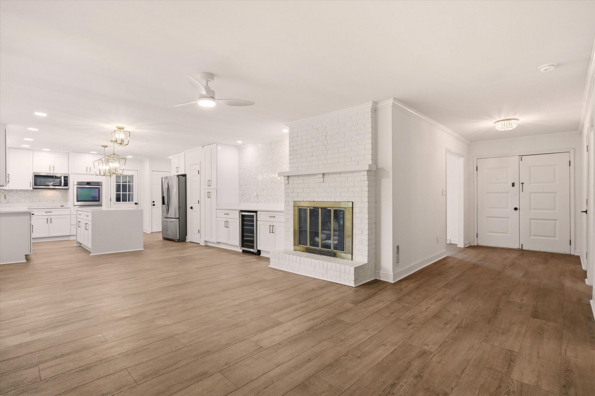 746 Canary Drive Photo 12