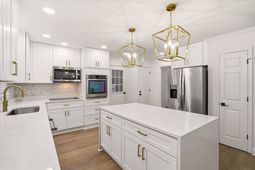 746 Canary Drive photo 4