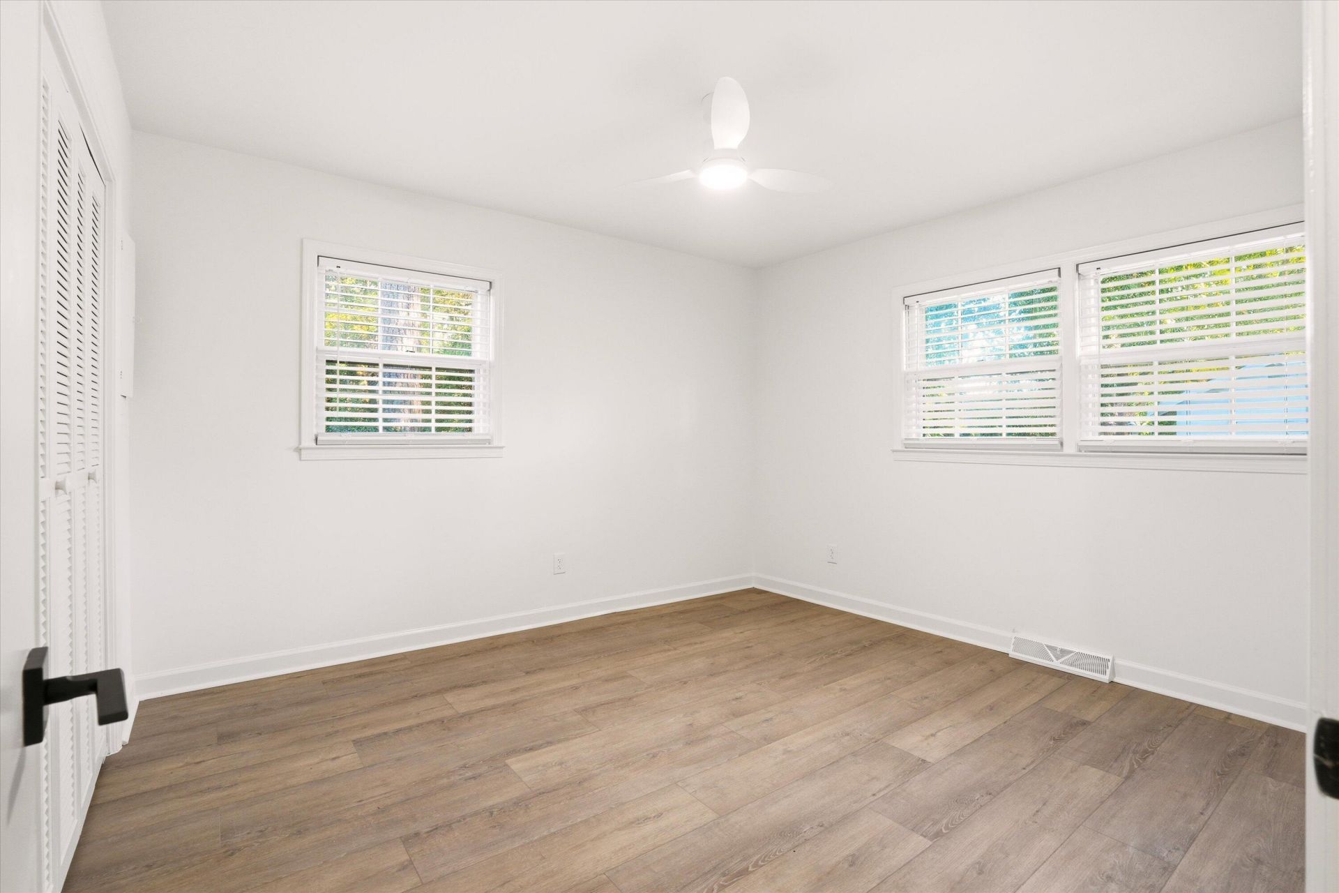 746 Canary Drive Photo 24