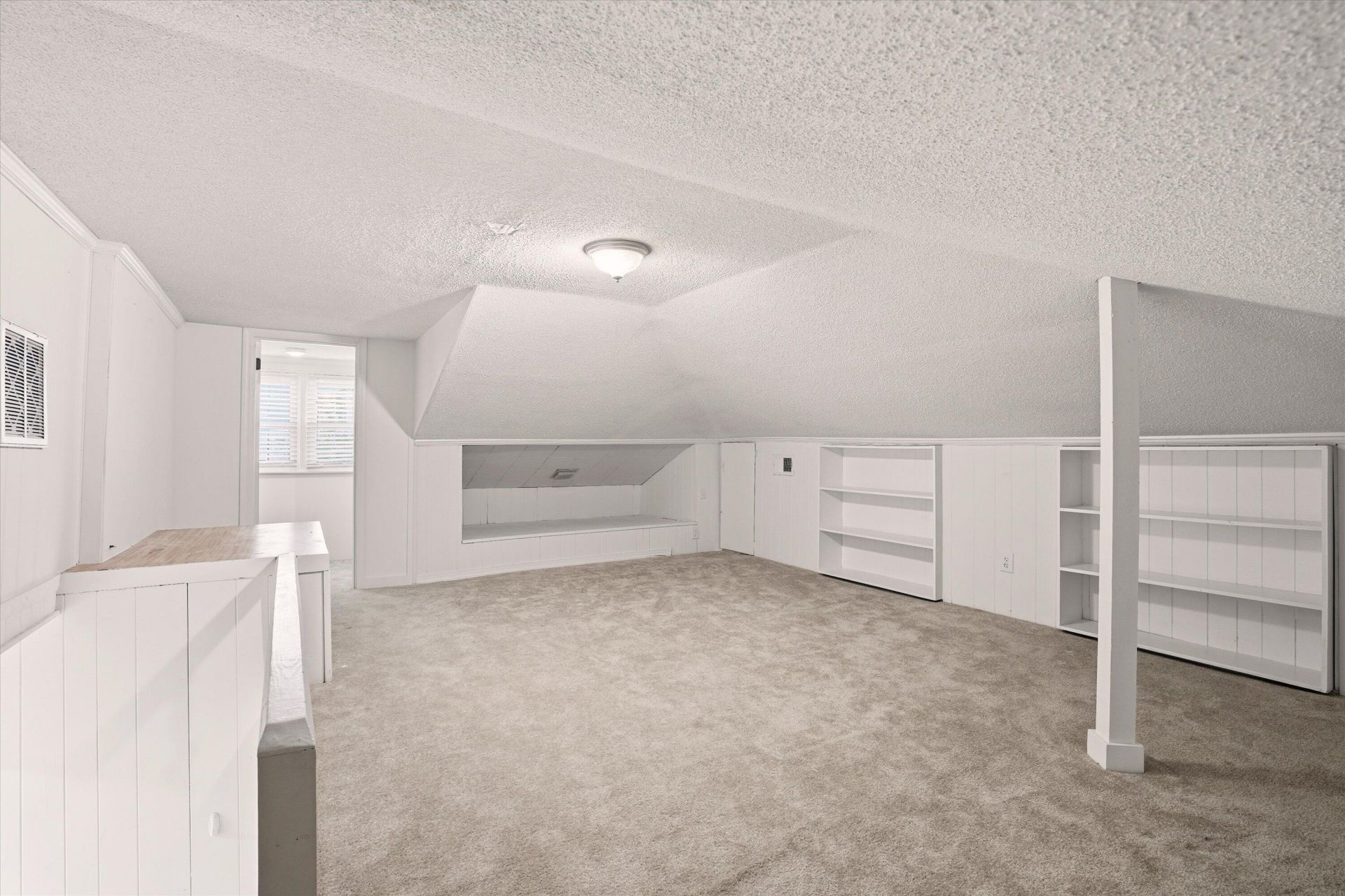 746 Canary Drive Photo 28