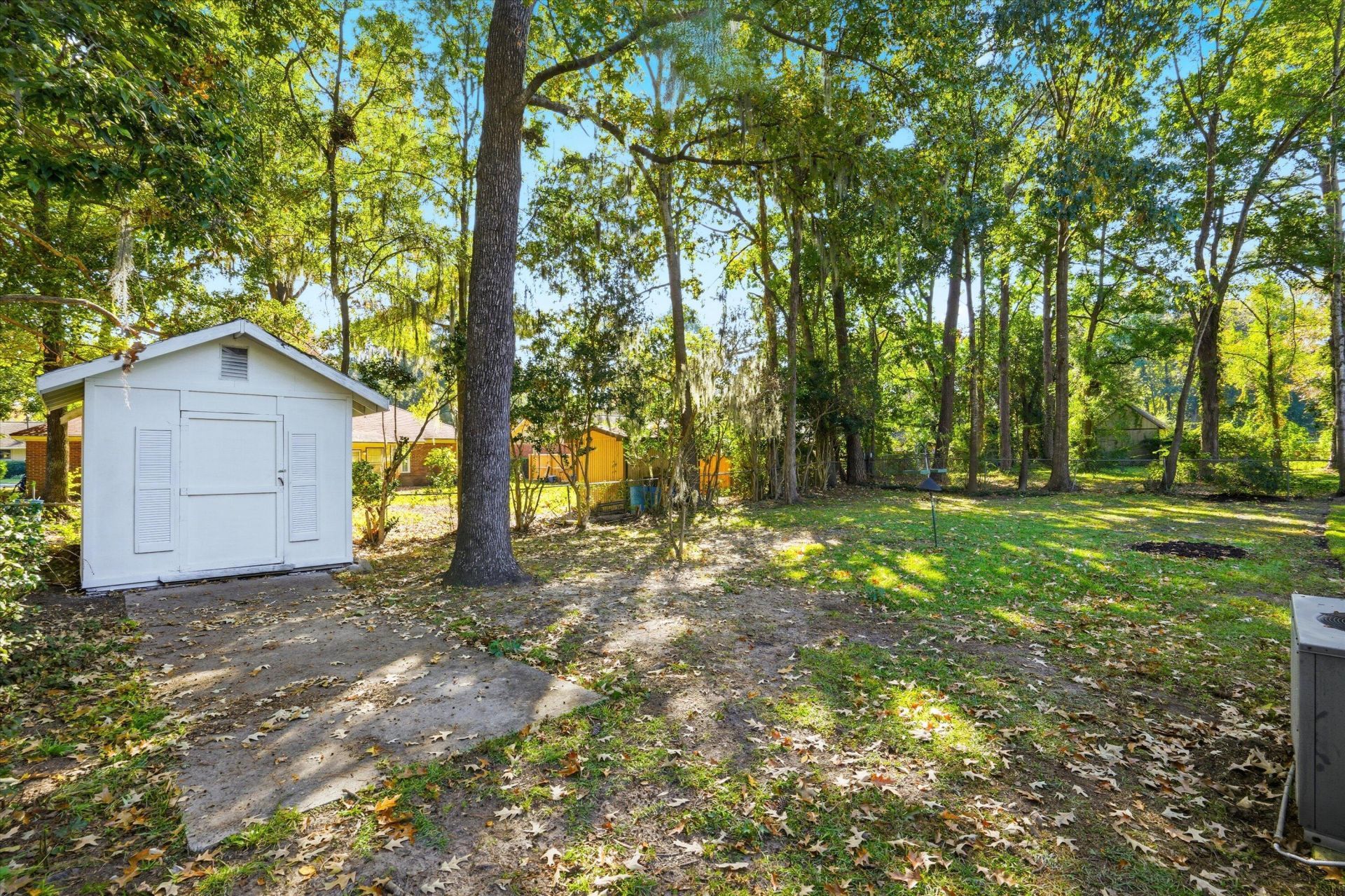 746 Canary Drive Photo 33