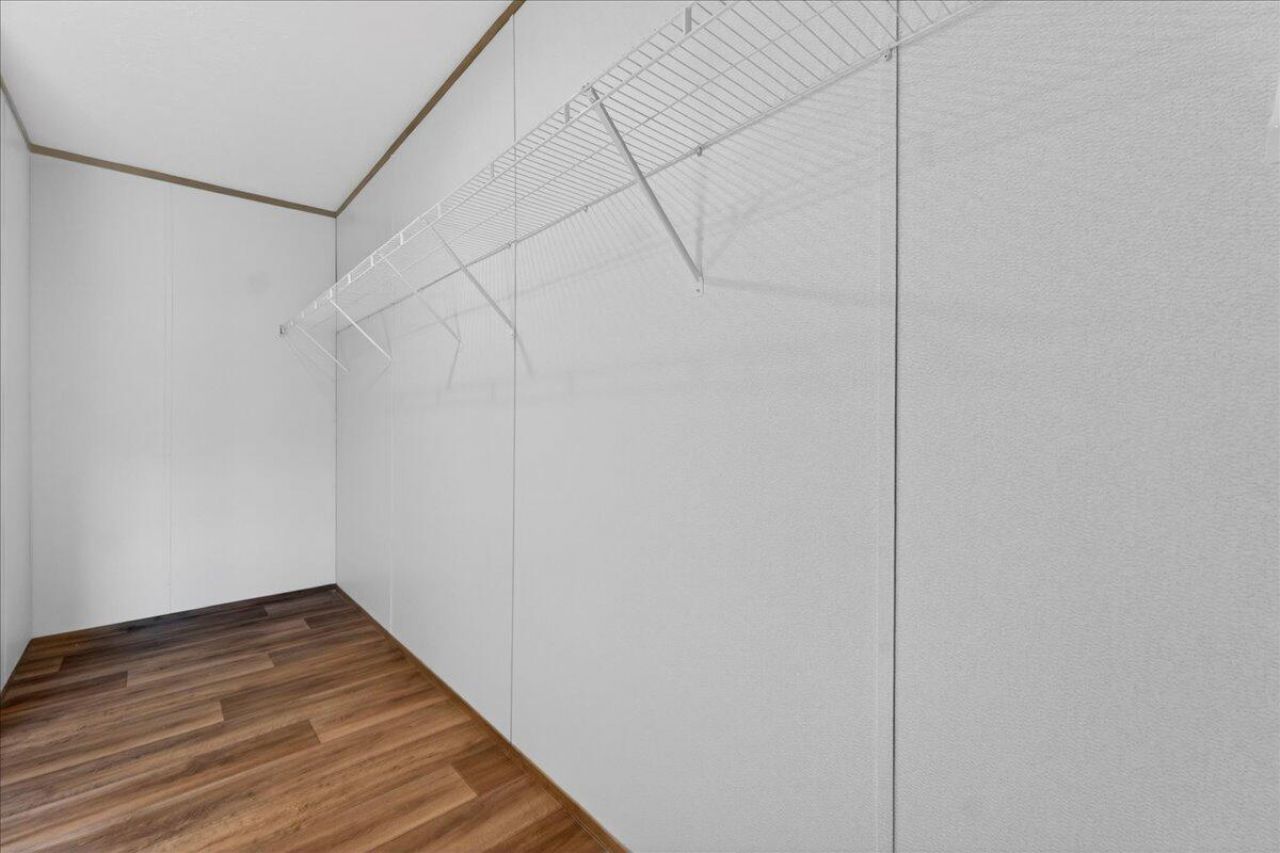 348 Plowground Road Photo 27