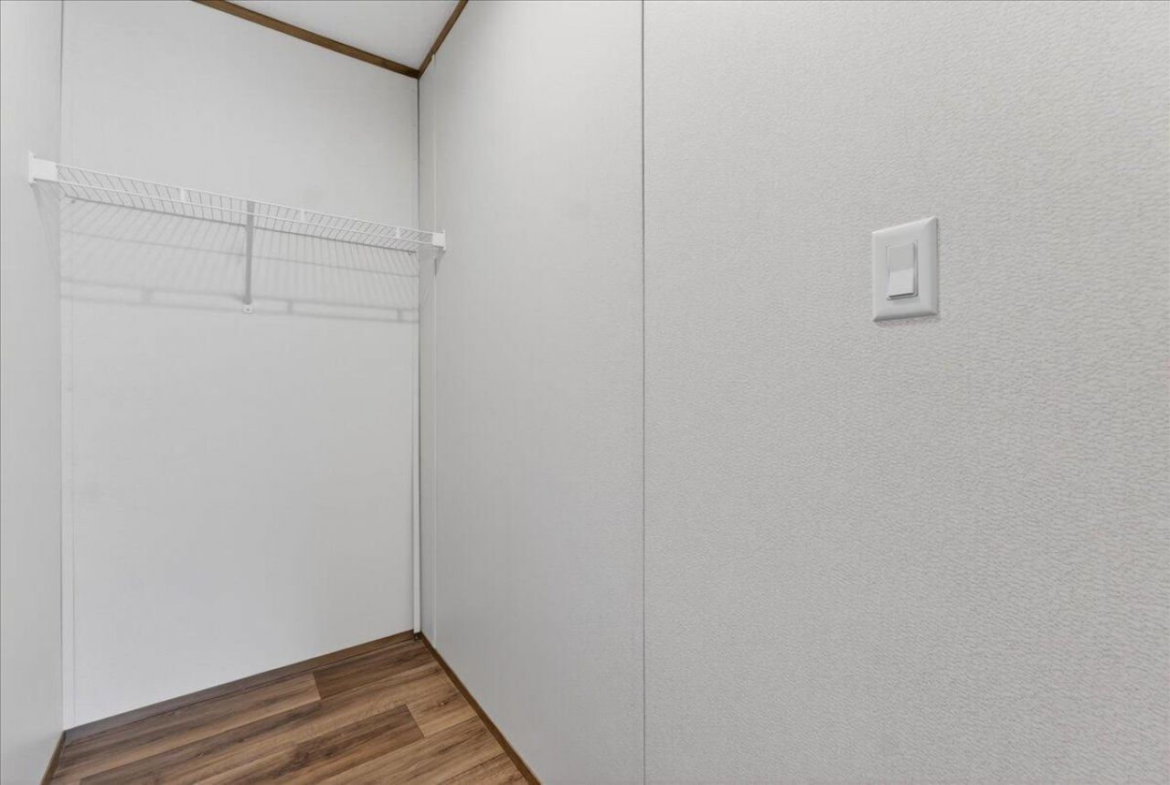 348 Plowground Road Photo 30