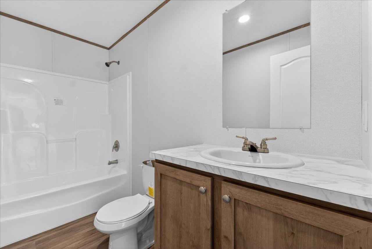 348 Plowground Road Photo 33