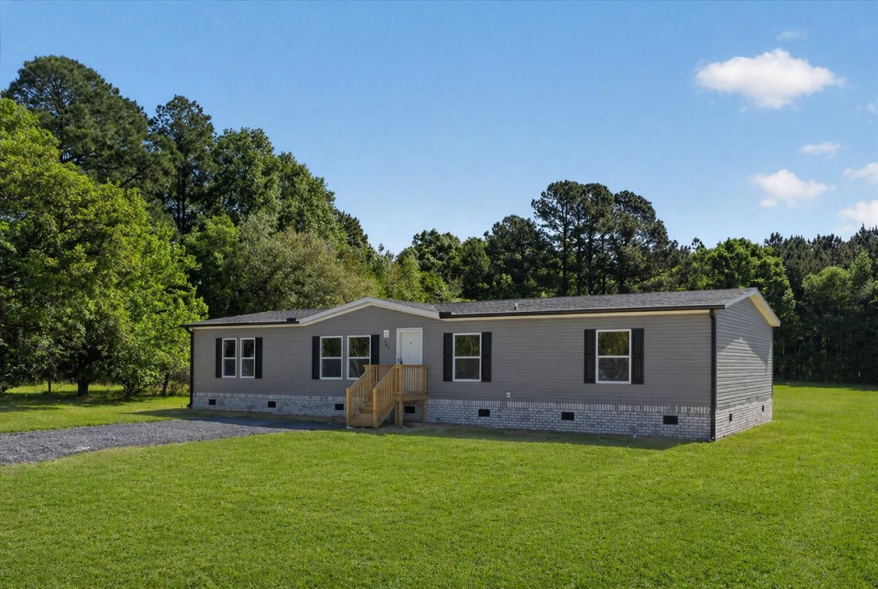 348 Plowground Road Photo 4