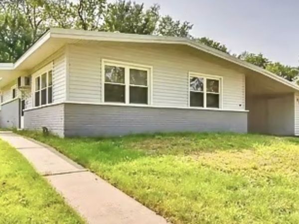 235 Tampa Street , Park Forest, IL 60466