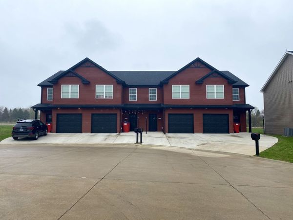 3313 Stoneway Court , Champaign, IL 61822