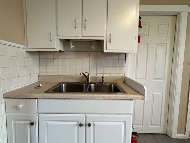 3448 E 69th Street, Unit UP, Cleveland, OH 44127 Photo 9