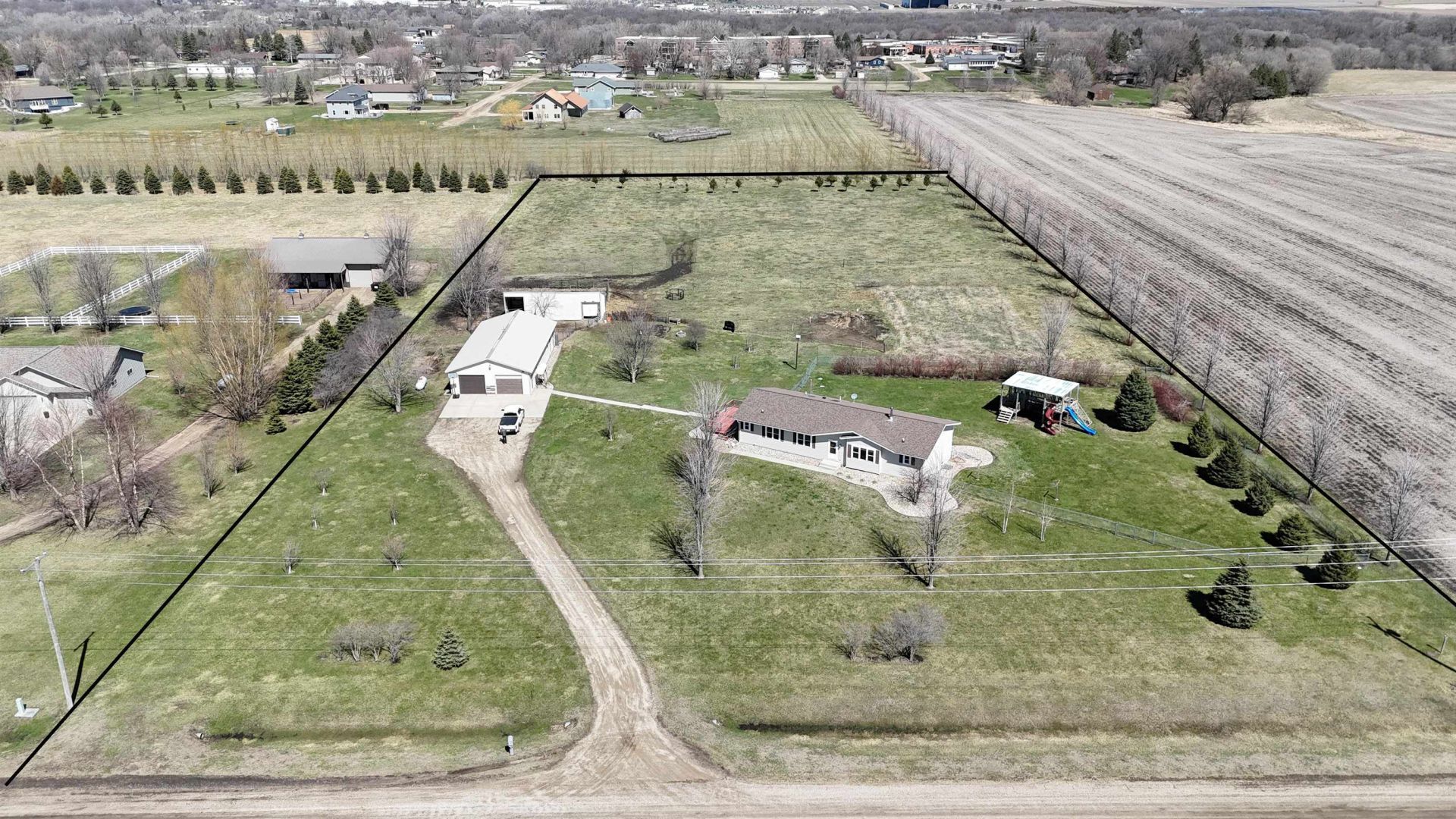 2320 365th Street, Spencer, IA 51301 Main Photo