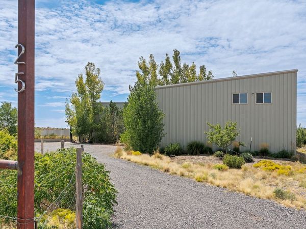 25 Camino Largo, Santa Fe, NM 87507