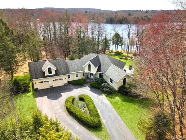 16 Deforest Drive, South Fallsburg, NY 12779