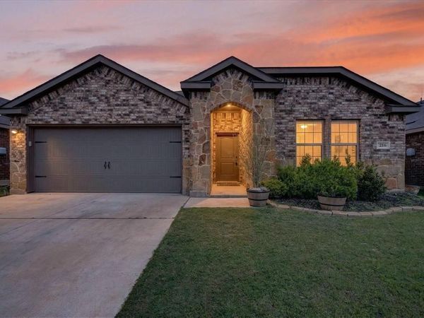 216 Samuel Street, Denton, TX 76207