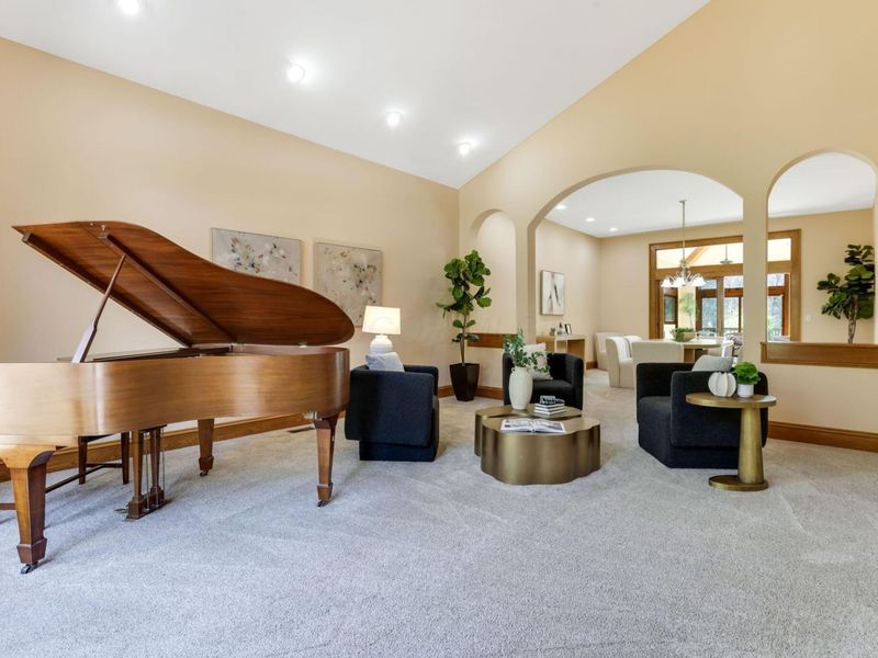 117 Lake Bluff Drive, Columbus, OH 43235 Photo 10