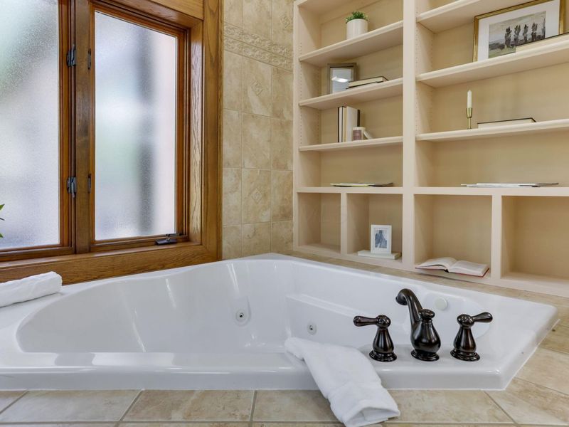 117 Lake Bluff Drive, Columbus, OH 43235 Photo 42