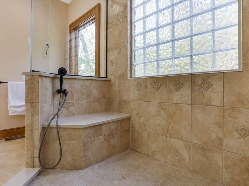 117 Lake Bluff Drive, Columbus, OH 43235 Photo 46