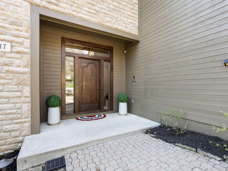 117 Lake Bluff Drive, Columbus, OH 43235 Photo 7