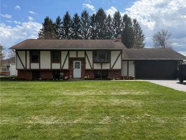 6 Redwing Lane, Horseheads, NY 14845