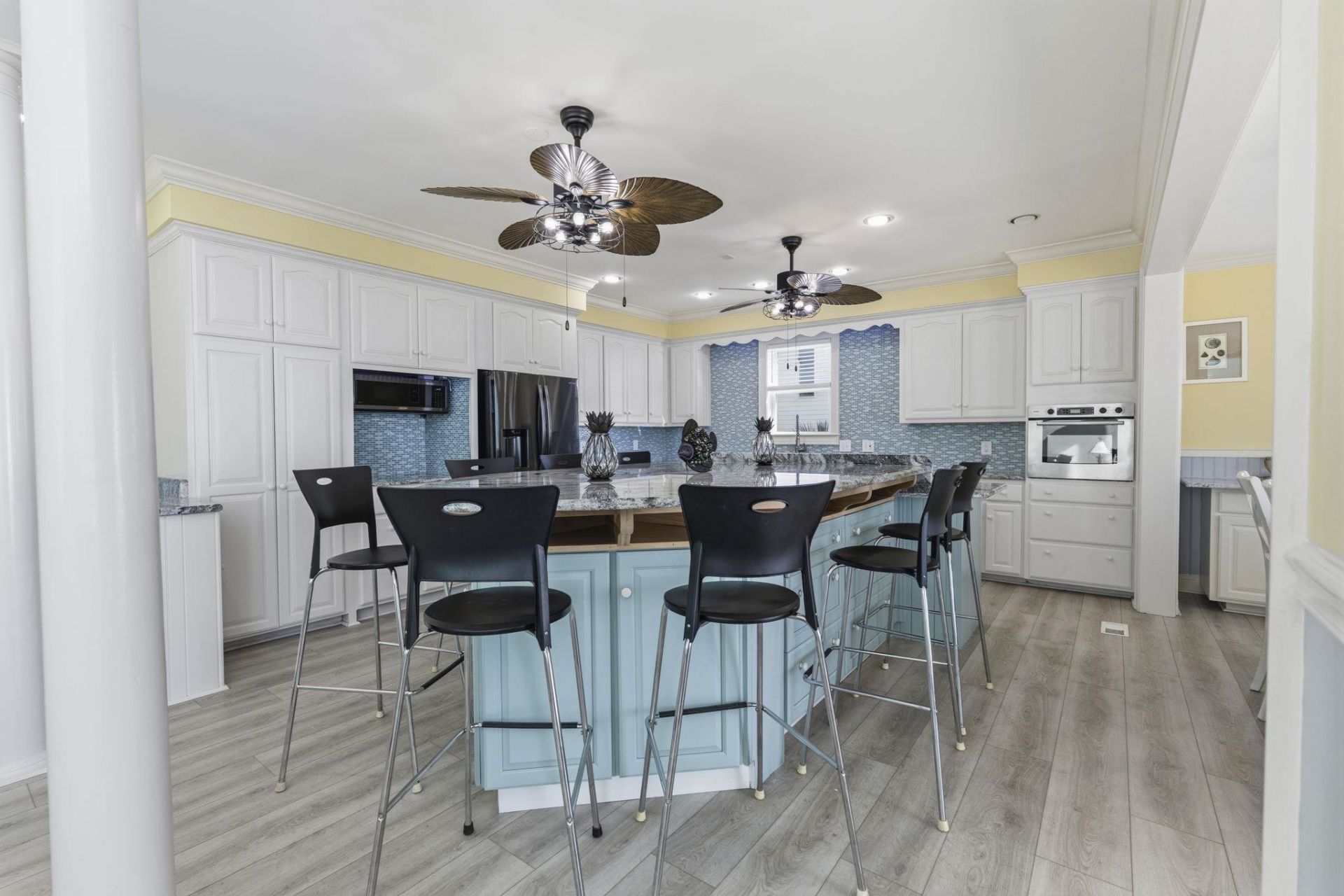 2201 S Waccamaw Dr. Photo 15