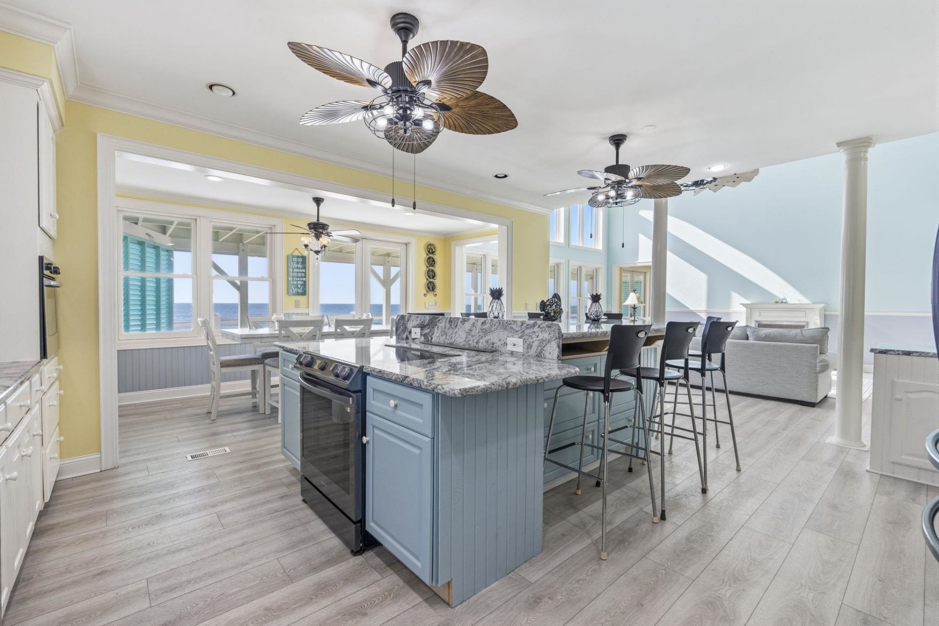 2201 S Waccamaw Dr. Photo 17