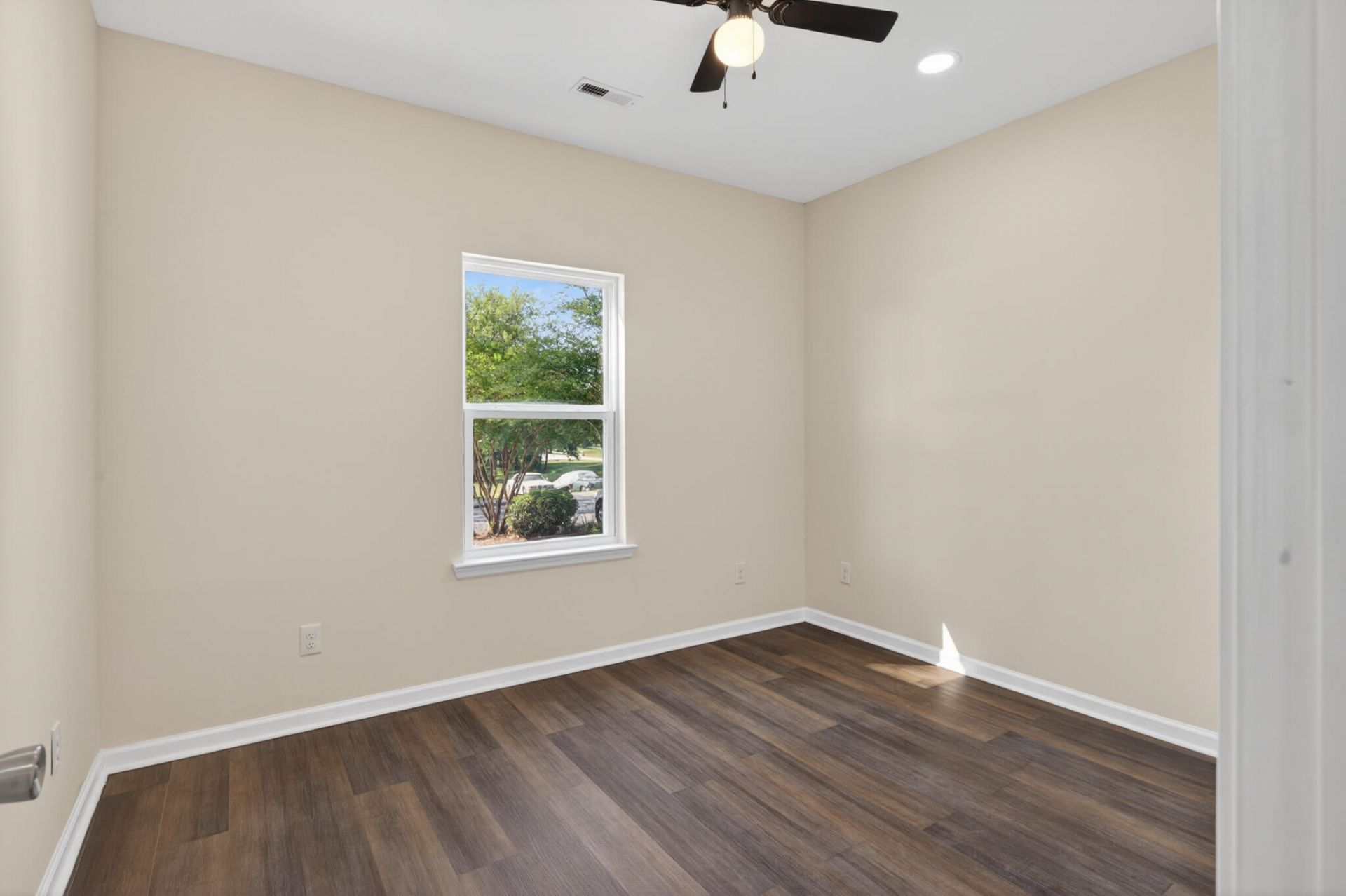 2114 James Bell Drive Photo 14