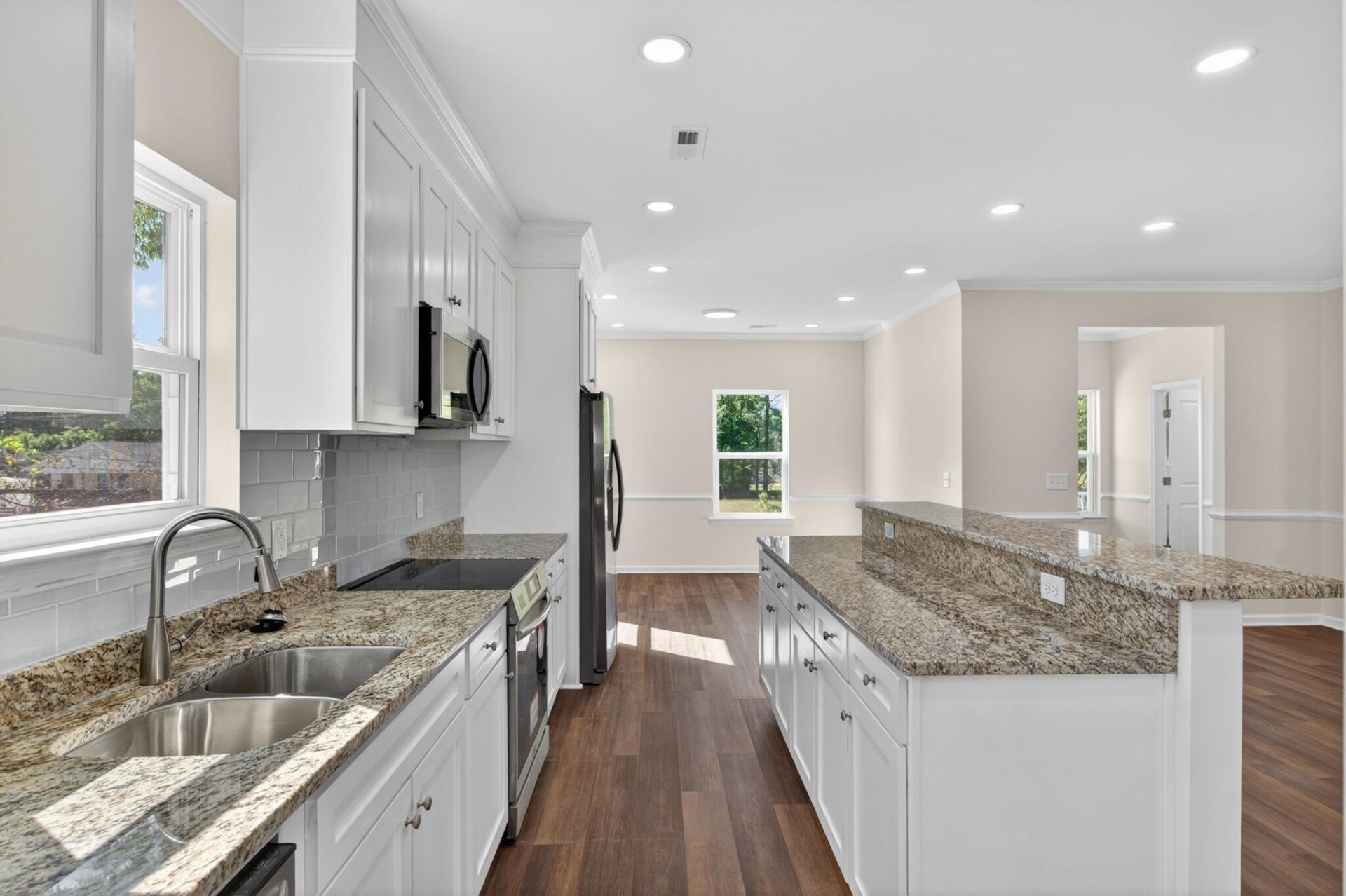 2114 James Bell Drive Photo 7