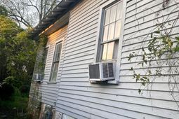 1554 Glover Street photo 4