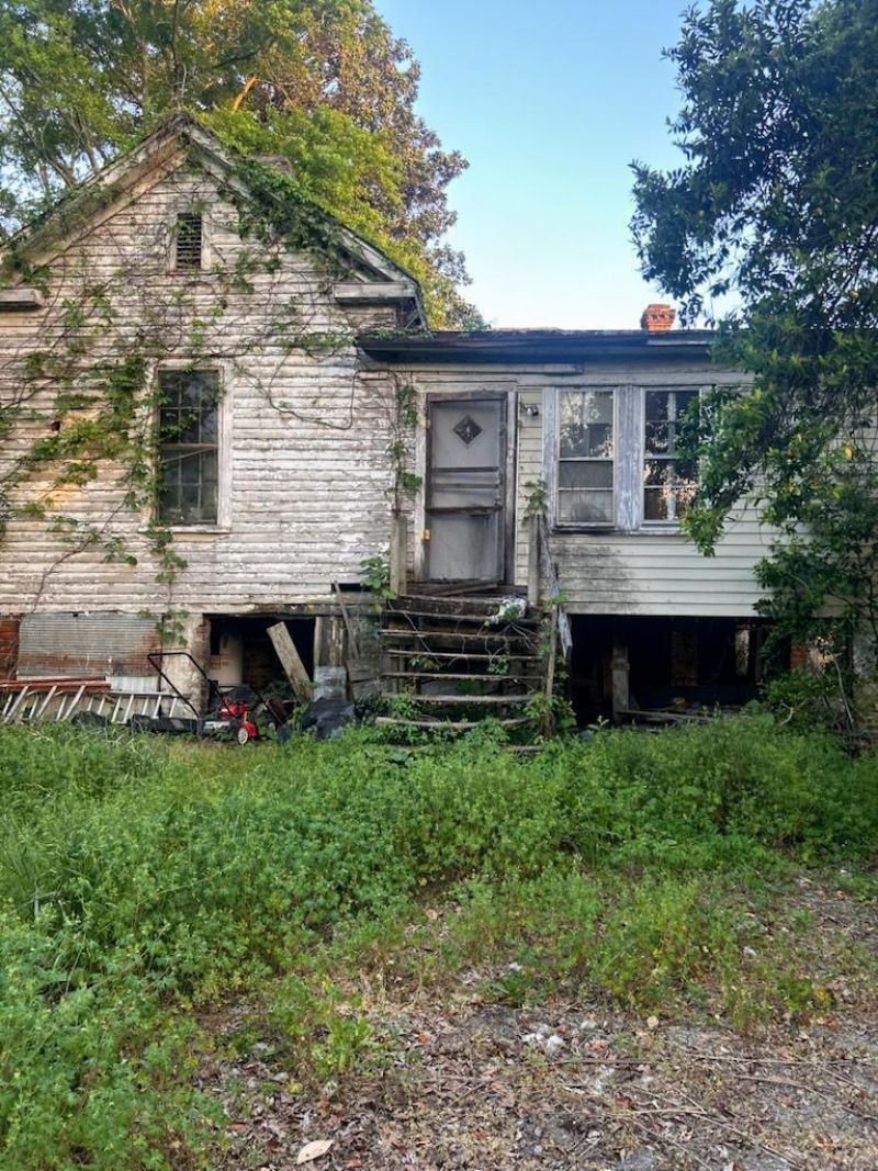 1554 Glover Street Photo 9