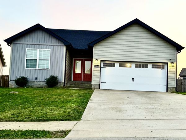 2043 Jackie Lorraine Dr, Clarksville, TN 37042