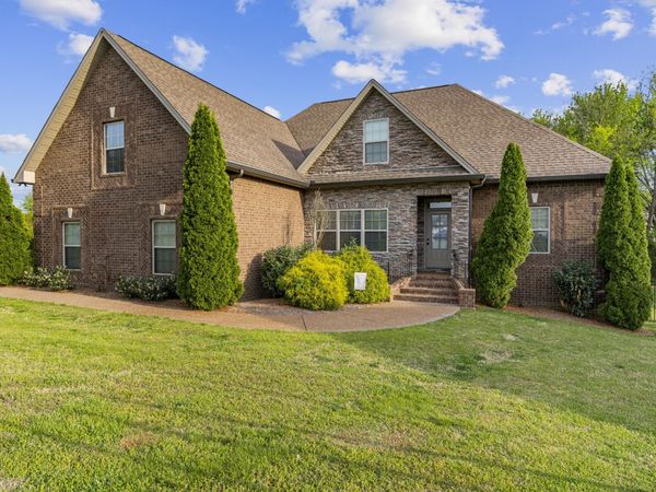 807 Kimber Ln, Lebanon, TN 37087
