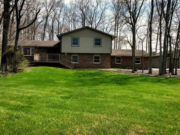 16412 Gordon Lane, Leo, IN 46765