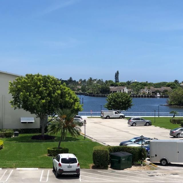 210 Horizon Street E, Boynton Beach, FL 33435 Photo