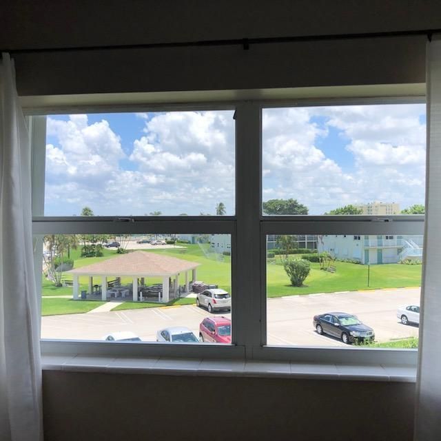 210 Horizon Street E, Boynton Beach, FL 33435 Photo