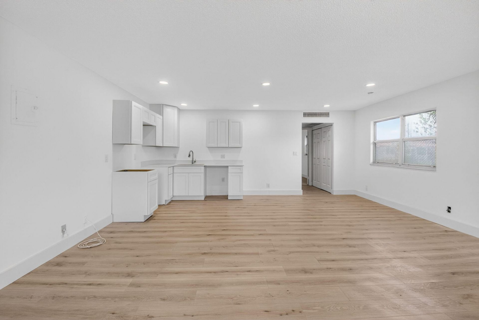 155 Seville G, Delray Beach, FL 33446 Photo