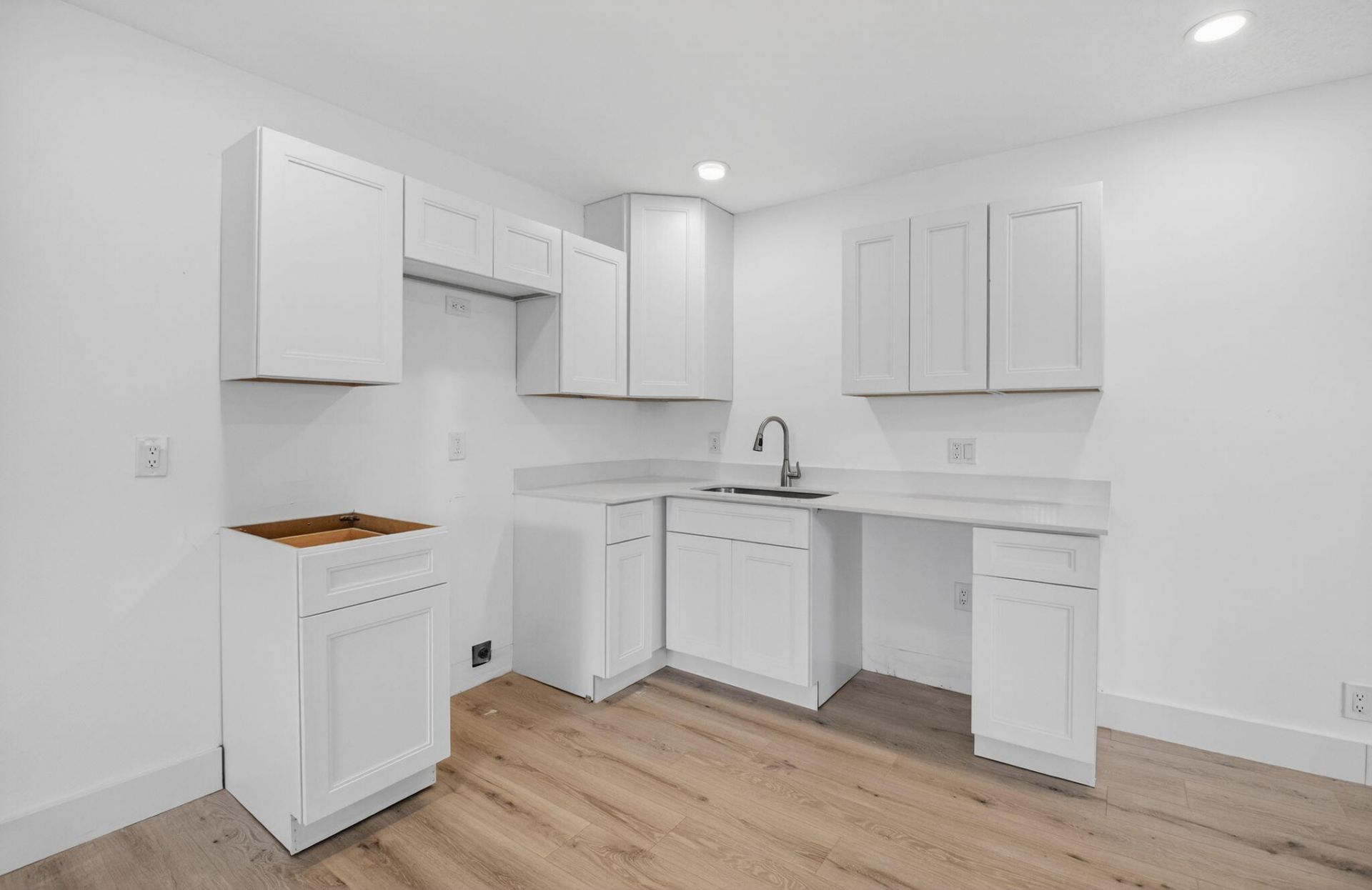 155 Seville G, Delray Beach, FL 33446 Photo