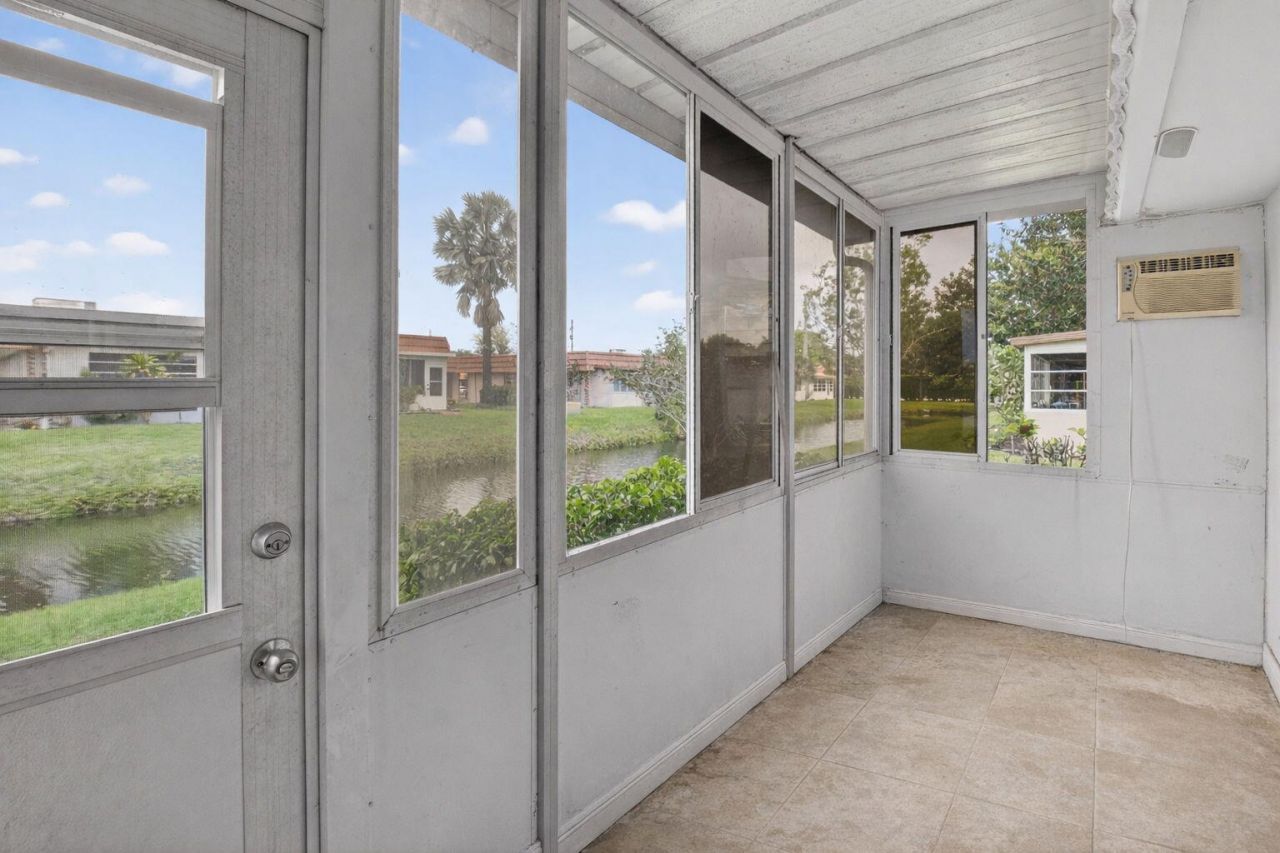 155 Seville G, Delray Beach, FL 33446 Photo