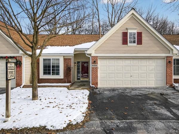 6456 Pembrook Drive, Westland, MI 48185