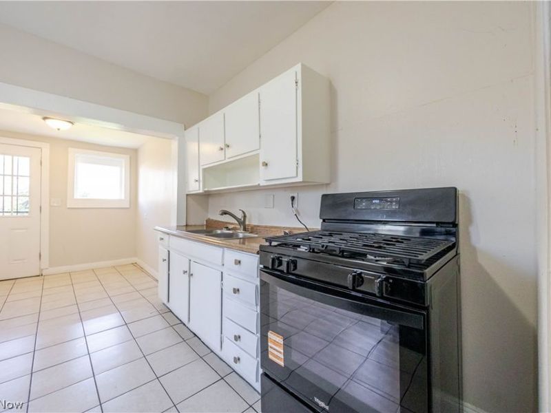 2914 Woodbridge Avenue, Cleveland, OH 44109 Photo 22