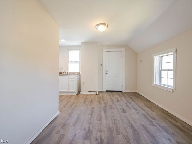 2914 Woodbridge Avenue, Cleveland, OH 44109 Photo 29