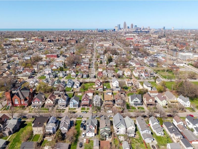 2914 Woodbridge Avenue, Cleveland, OH 44109 Photo 38