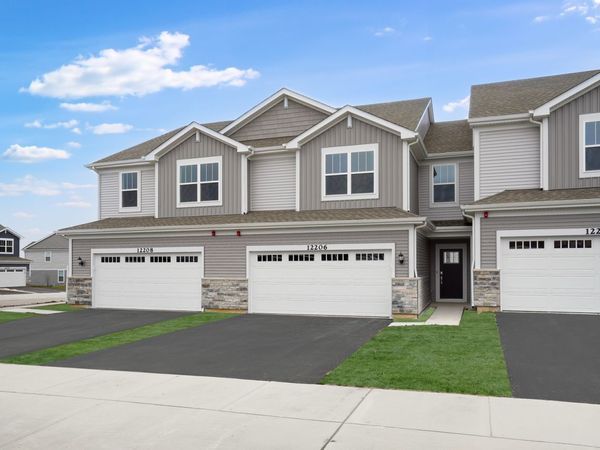 12206 Dodwell Street , Huntley, IL 60142