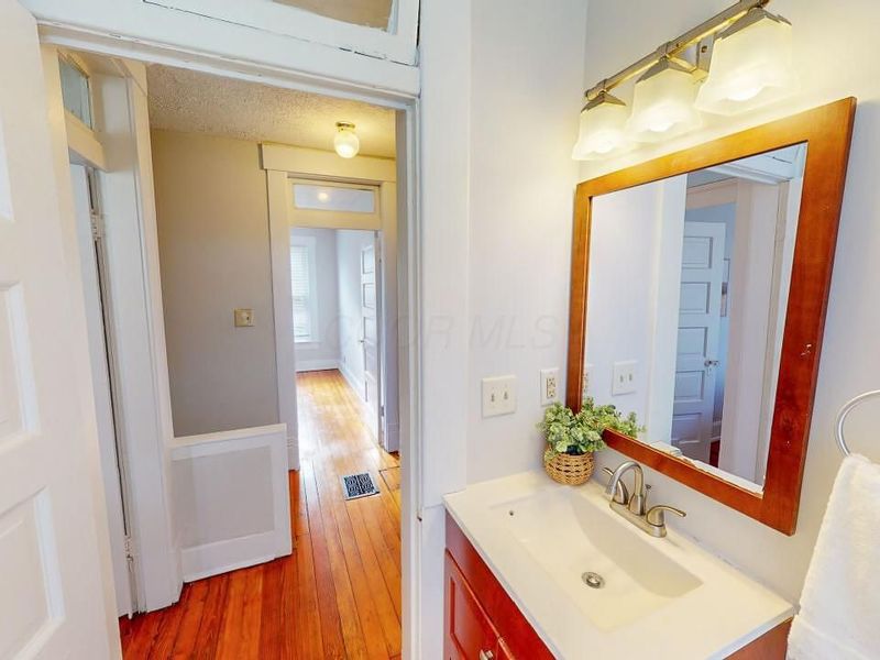 384 W 1st Avenue, Columbus, OH 43201 Photo 20