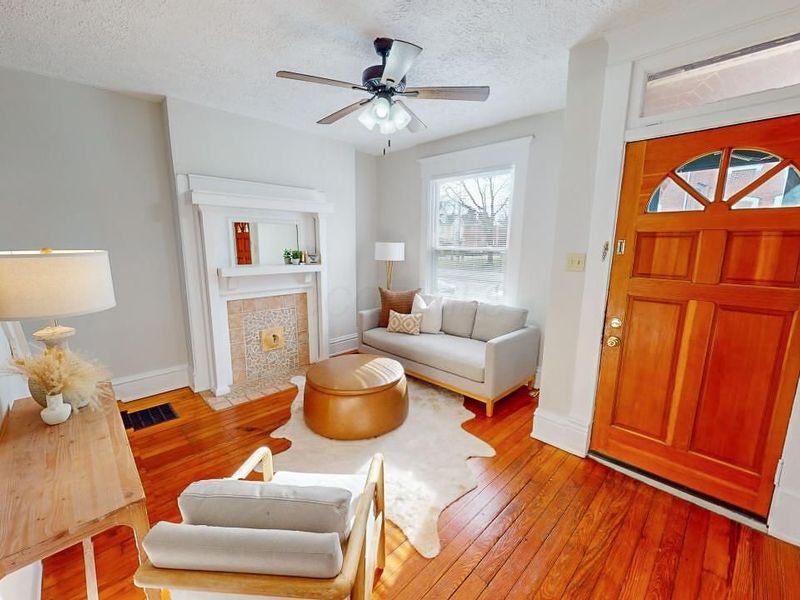 384 W 1st Avenue, Columbus, OH 43201 Photo 3