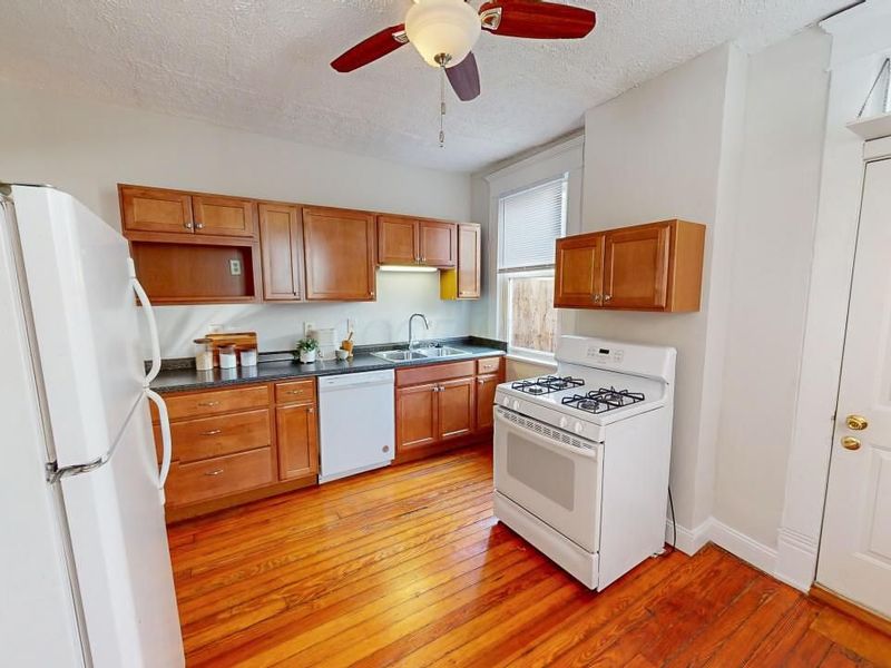 384 W 1st Avenue, Columbus, OH 43201 Photo 6