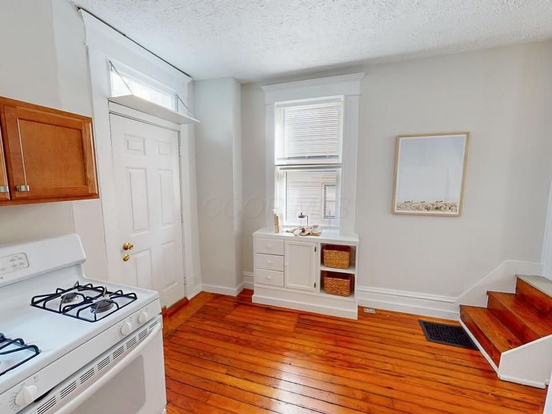 384 W 1st Avenue, Columbus, OH 43201 Photo 8