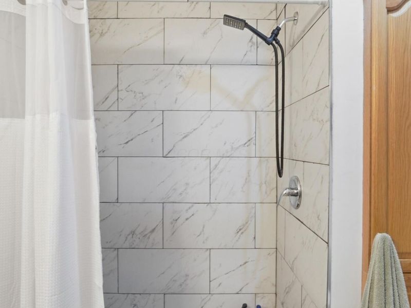 912 W 11th Avenue, Columbus, OH 43212 Photo 28