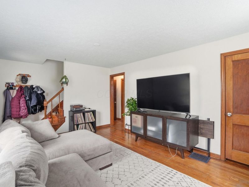 912 W 11th Avenue, Columbus, OH 43212 Photo 8