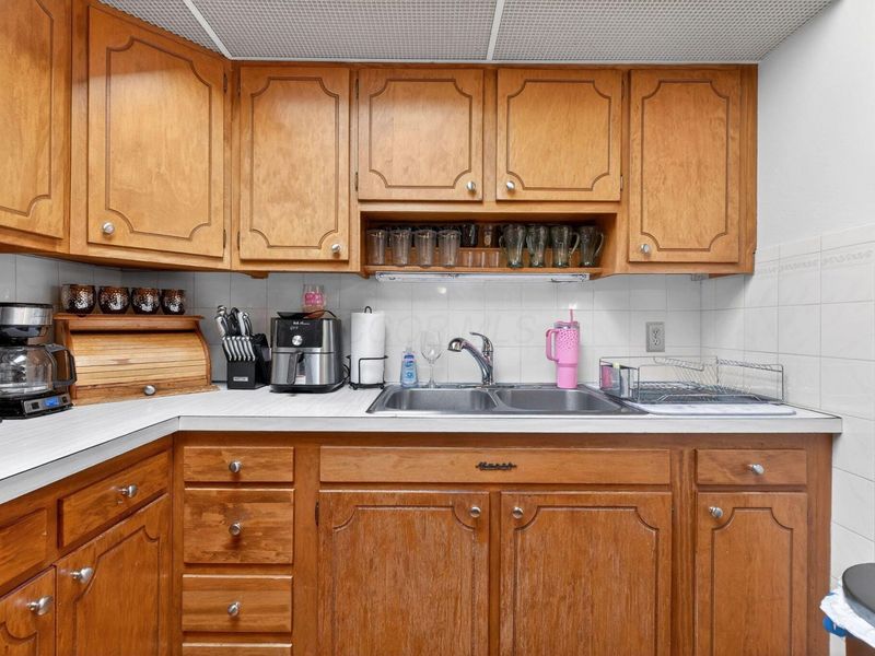 1484 Cardwell Square N, Columbus, OH 43229 Photo 14