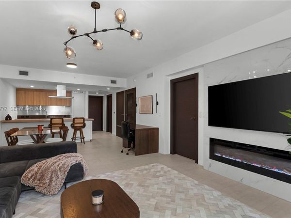 1000 Brickell Plz, Unit 2003, Miami, FL 33131