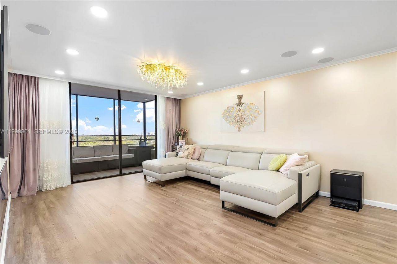 600 Three Islands Blvd, Unit 604, Hallandale Beach, FL 33009 Photo